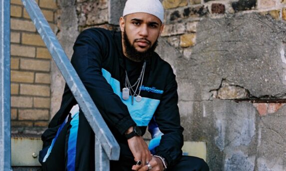 Khaled Siddiq Performer-2